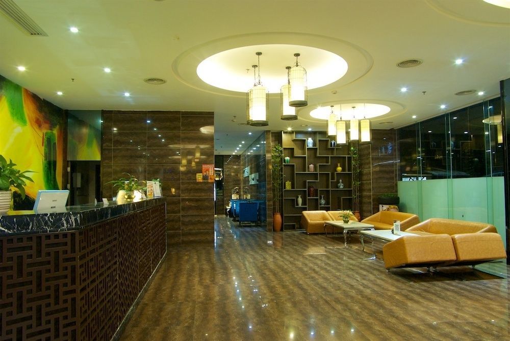 Sotel Inn Hotel San Yuan Li Branch Kanton Exteriér fotografie