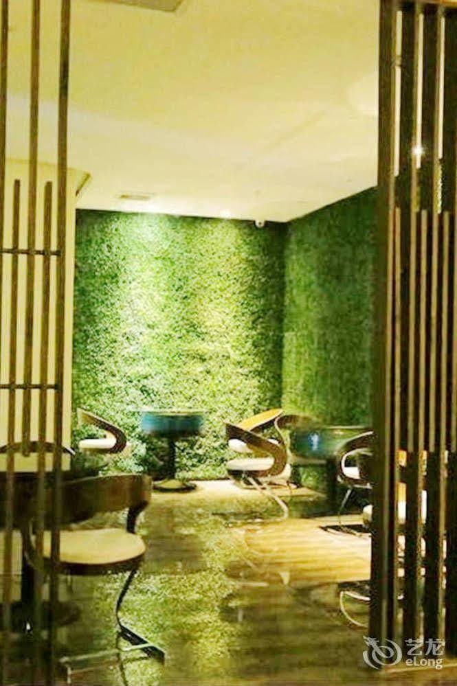 Sotel Inn Hotel San Yuan Li Branch Kanton Exteriér fotografie