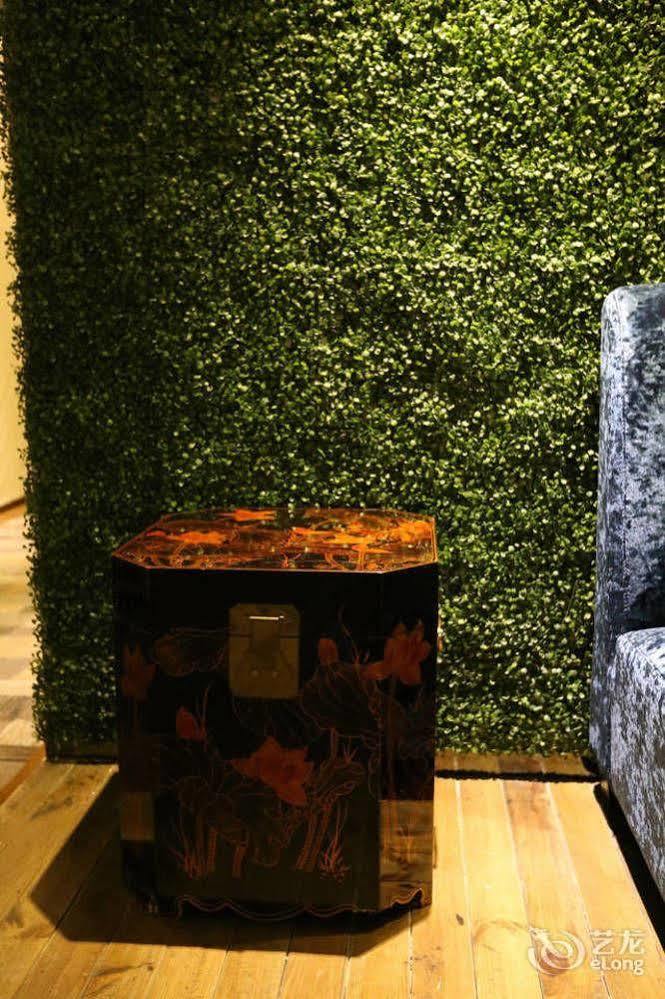 Sotel Inn Hotel San Yuan Li Branch Kanton Exteriér fotografie